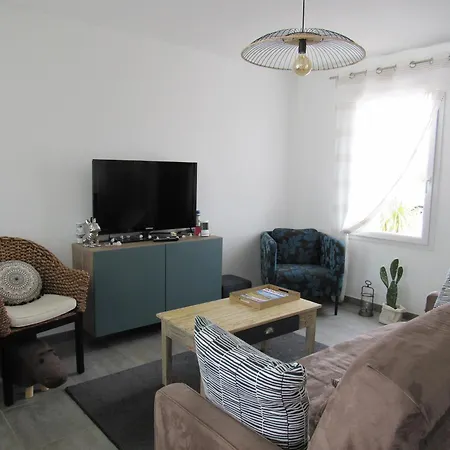 Maison Recente Proche Centre-ville, 6 Couchages - Fr-1-194-432