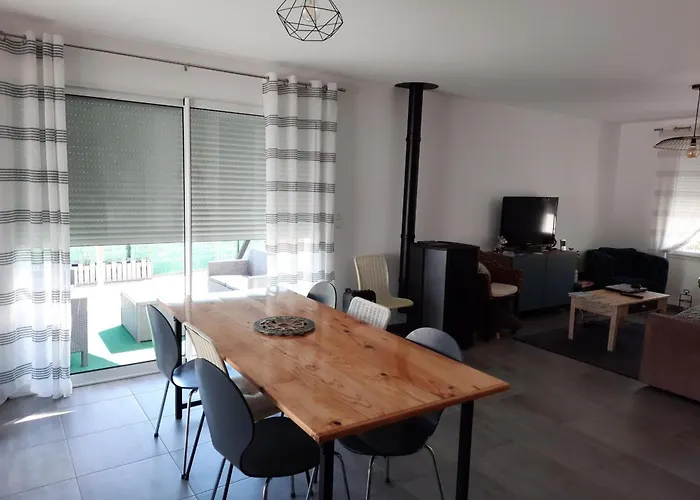 Maison Recente Proche Centre-ville, 6 Couchages - Fr-1-194-432 Holiday home