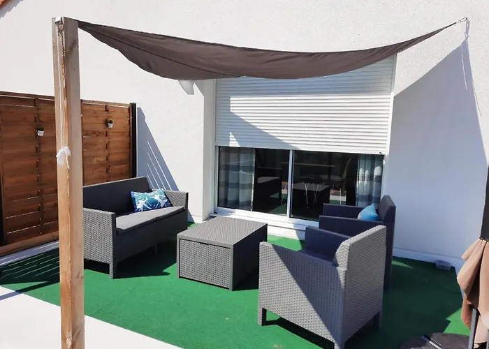 Holiday home Maison Recente Proche Centre-ville, 6 Couchages - Fr-1-194-432 *